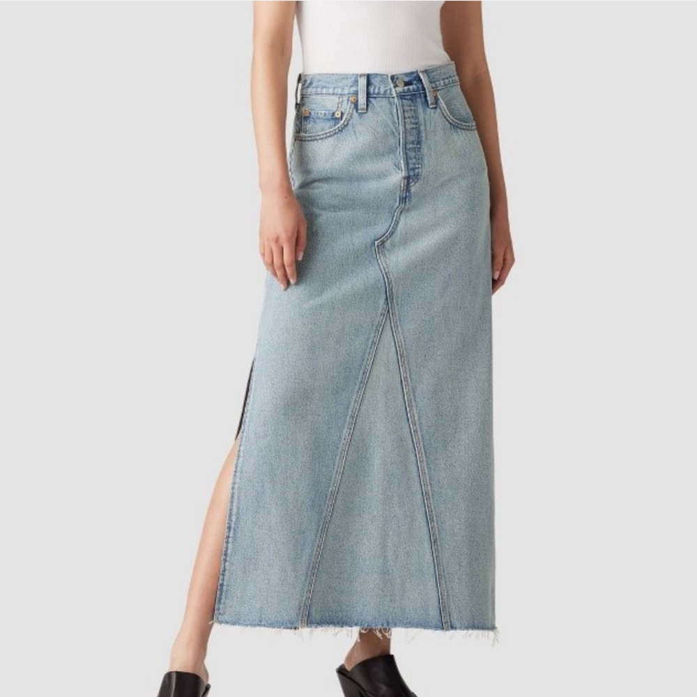 Levi's Iconic Womens Mid Rise Denim Skirt In the Mood NWT